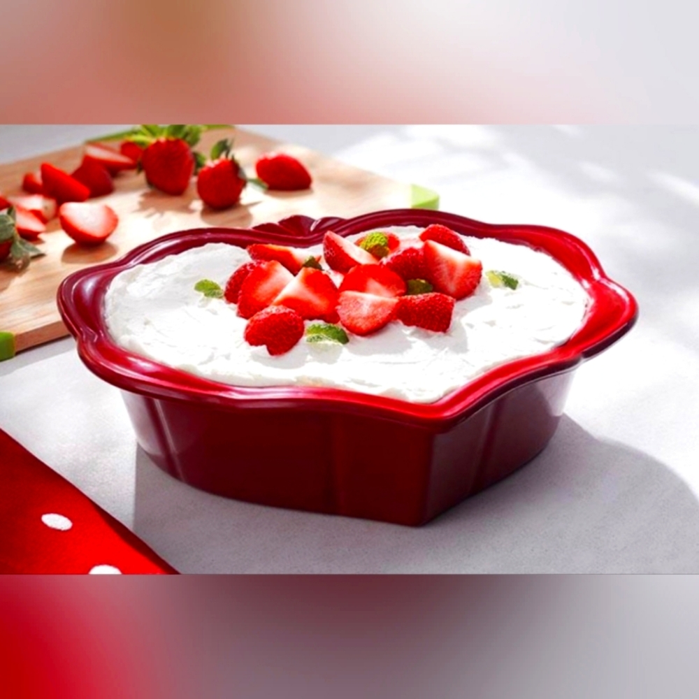 ♥️Princess House Berry Heart Baker NEW ♥️